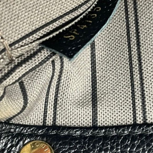 Louis Vuitton Empreinte Montaigne BB in Black Satchel Crossbody Handbag - Picture 11 of 13